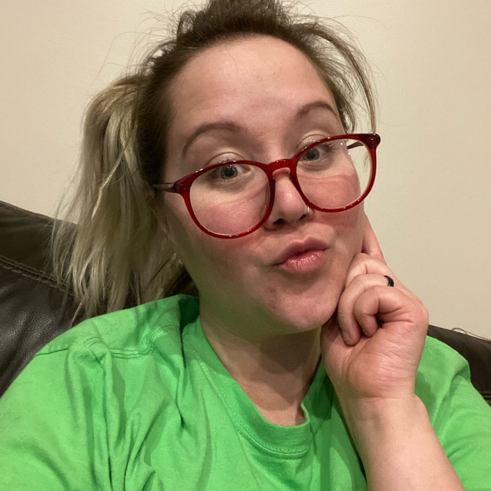 Meet your Posher, Josee